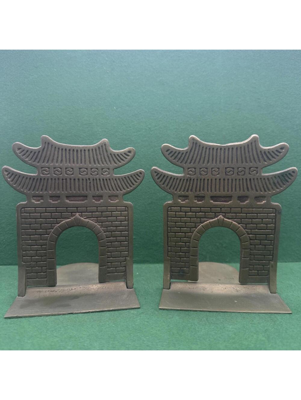 VTG Hollywood Regency MCM Asian Pagoda Temple Gate  Bookends Chinoiserie Pair